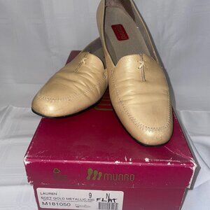 Munro American Women's Slip On Loafer, Soft Gold Metallic, Size 9N